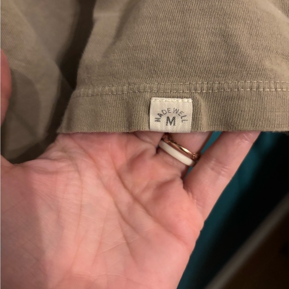 Madewell Men's Casual Tan Army Green T-Shirt W/ Pocket Size Small - Picture 3 of 5